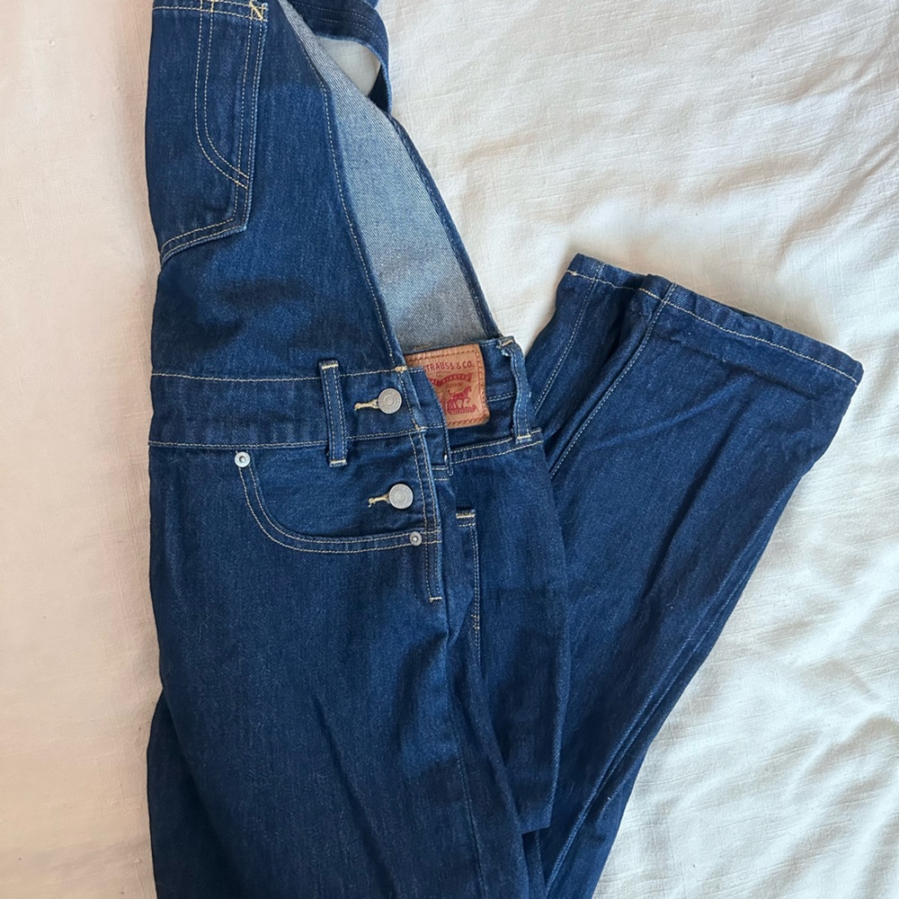 Levi’s vintage denim overalls. Excellent condition. Size M
